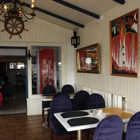 Gosciniec Nad Zalewem ゲストハウス Kąty Rybackie