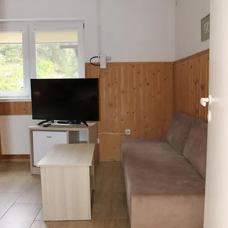 Gosciniec Nad Zalewem 3*