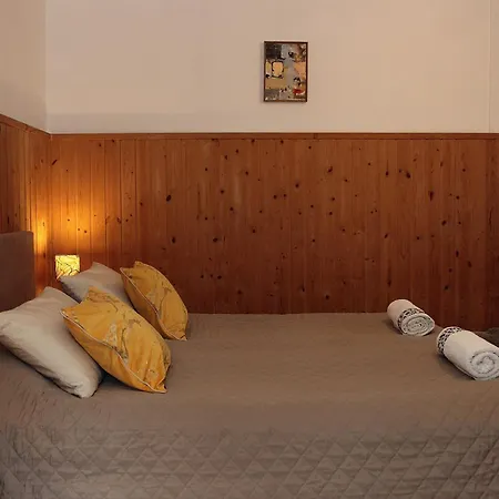 Gosciniec Nad Zalewem ゲストハウス 3*