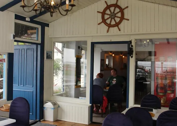 Gosciniec Nad Zalewem بيت ضيافة Kąty Rybackie