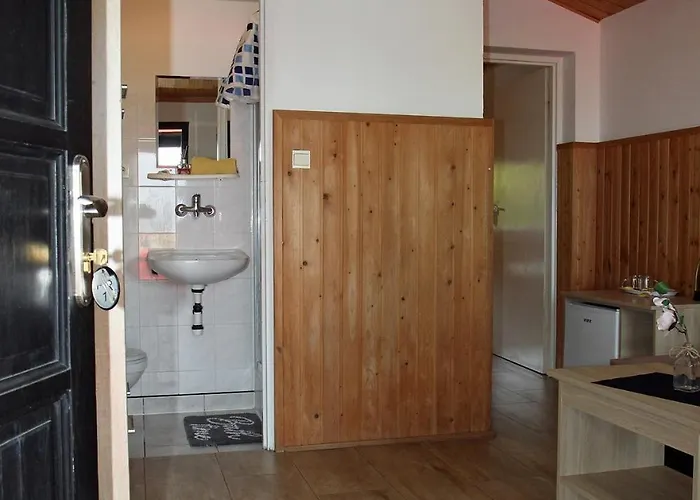 Gosciniec Nad Zalewem بيت ضيافة